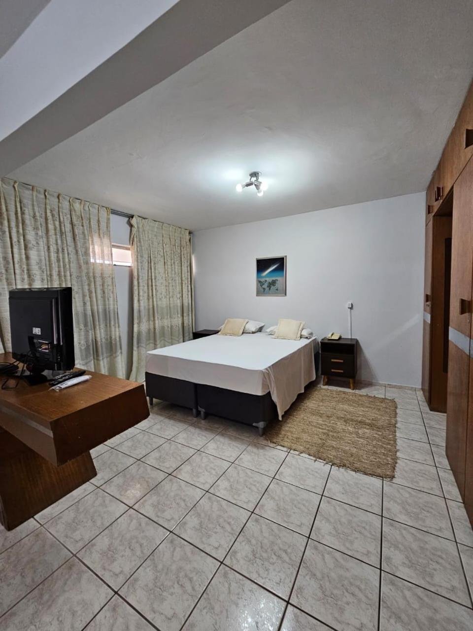 Ika Apart Hotel Brasilia Bagian luar foto