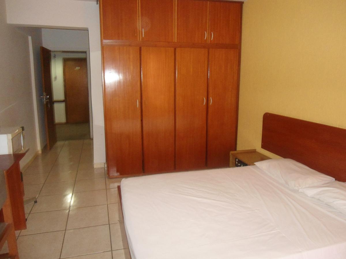 Ika Apart Hotel Brasilia Bagian luar foto